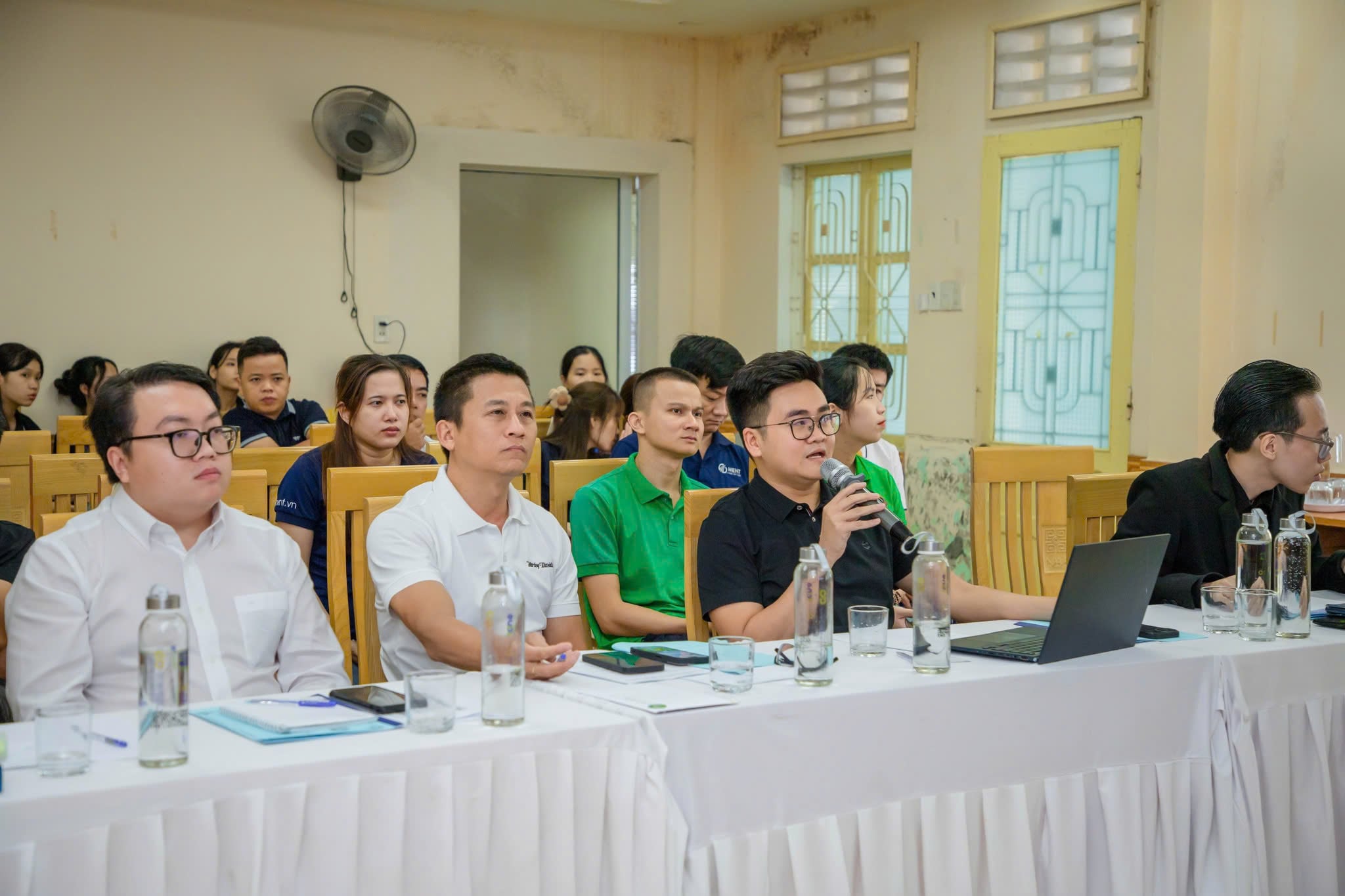 z5988086168004_d833f3e0c086c1fde6155f9de31da21d-min